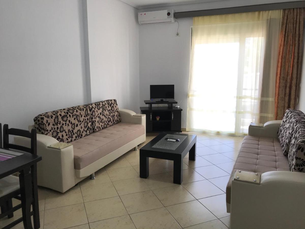 Rosemary Sea View Apts Саранда Екстер'єр фото